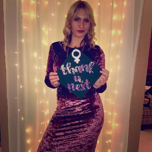 Welcome to my Posh closet! - Picture 5 of 5